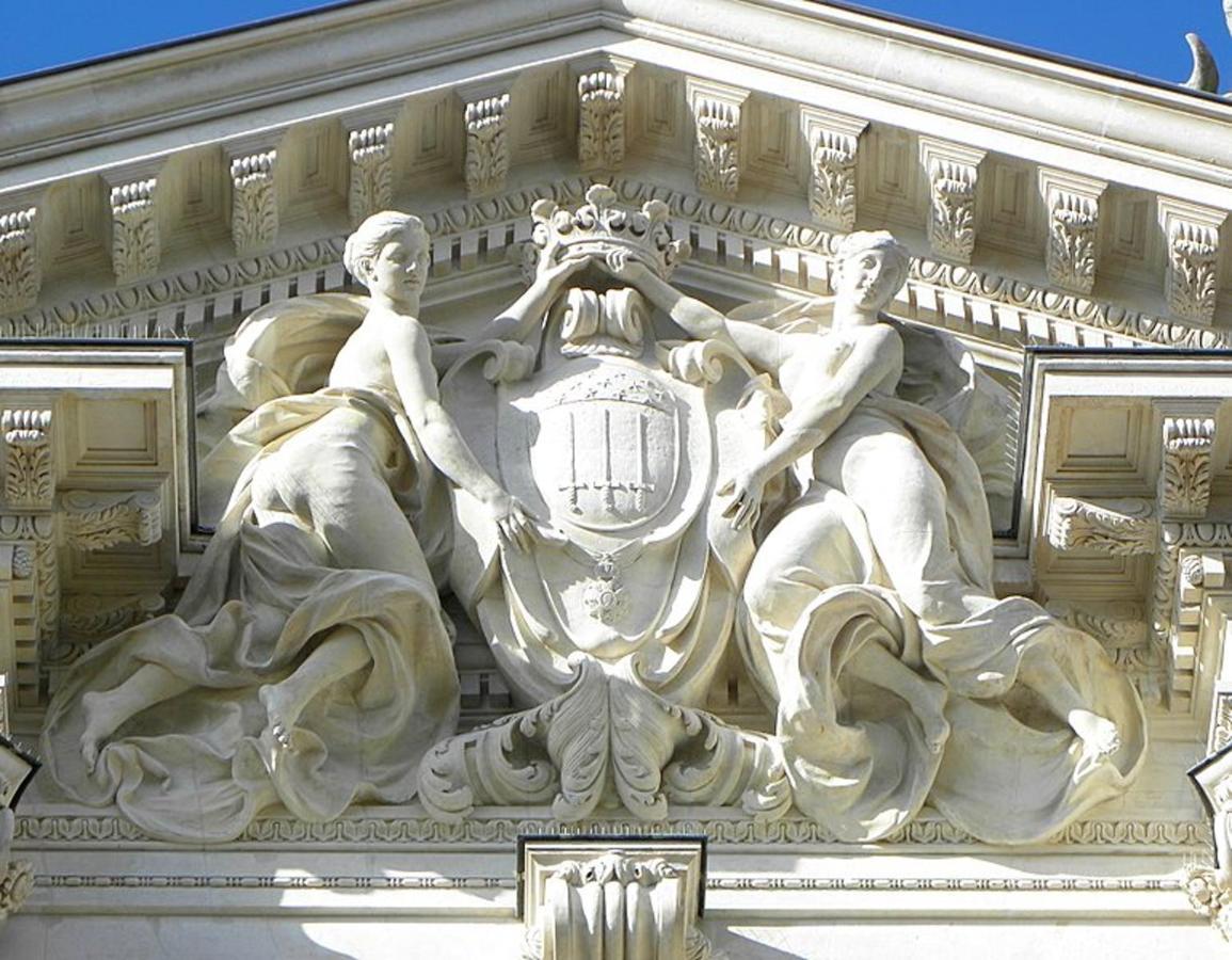 Maison Accueillante A Nant Avec Piscine Partagee Экстерьер фото